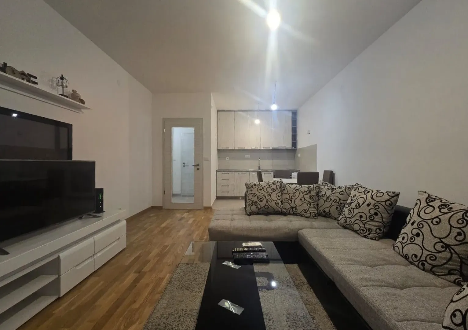 Izdavanje, jednosoban stan, 51m², Zabjelo, Podgorica
