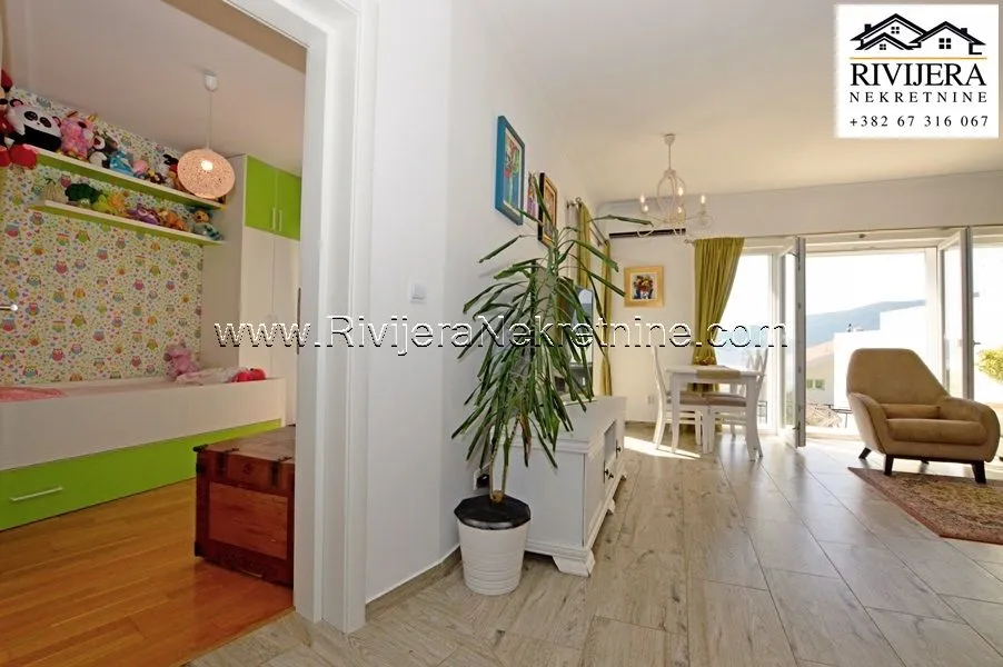 Prodaja, dvosoban stan, 70m², Baošići, Herceg Novi