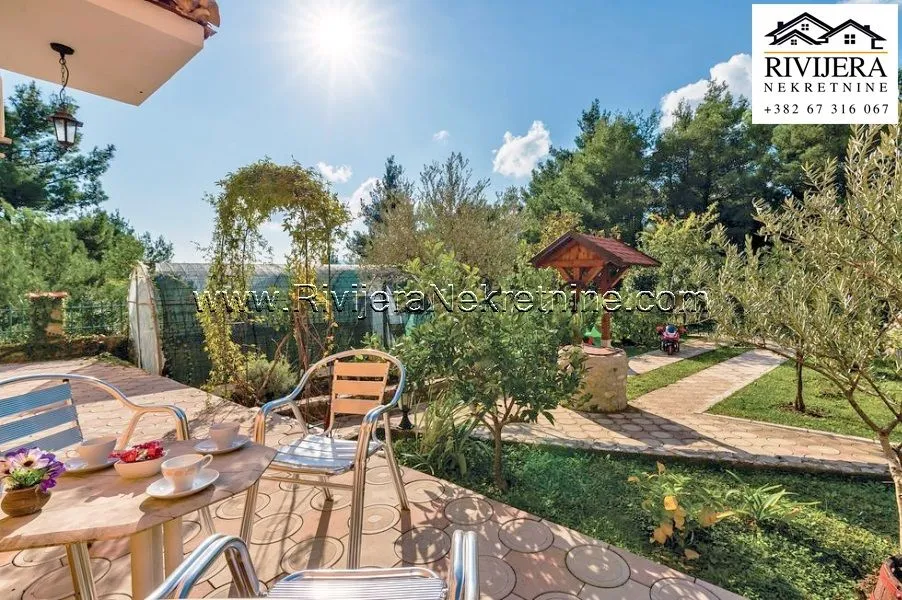 Prodaja, kuća, 267m², Mojdež, Herceg Novi