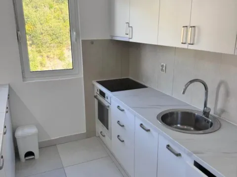 Rent, one bedroom apartment, 63m², Bečići, Budva - image 3