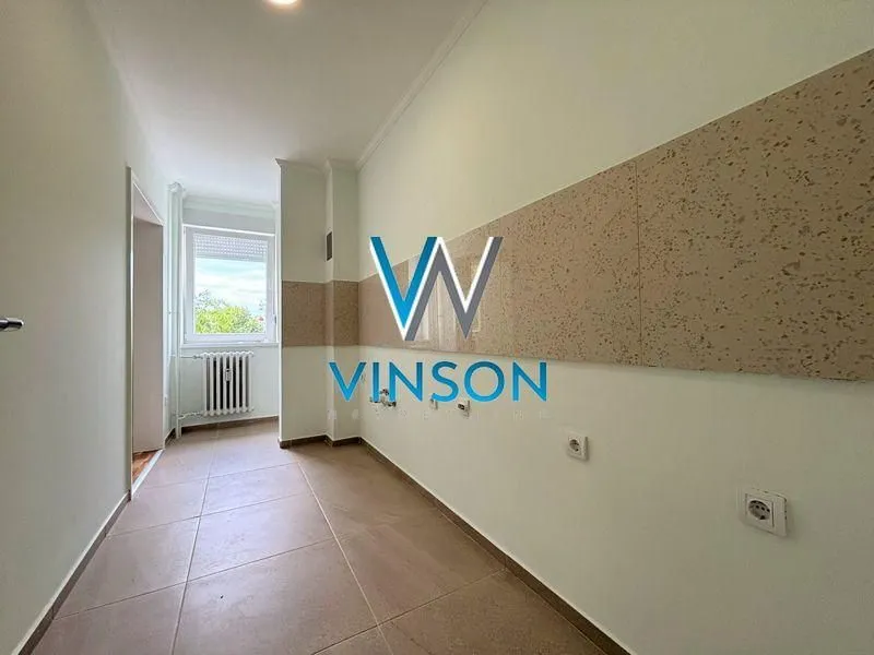 Prodaja, dvosoban stan, 47m², Adamovićevo Naselje, Novi Sad Sve Podlokacije