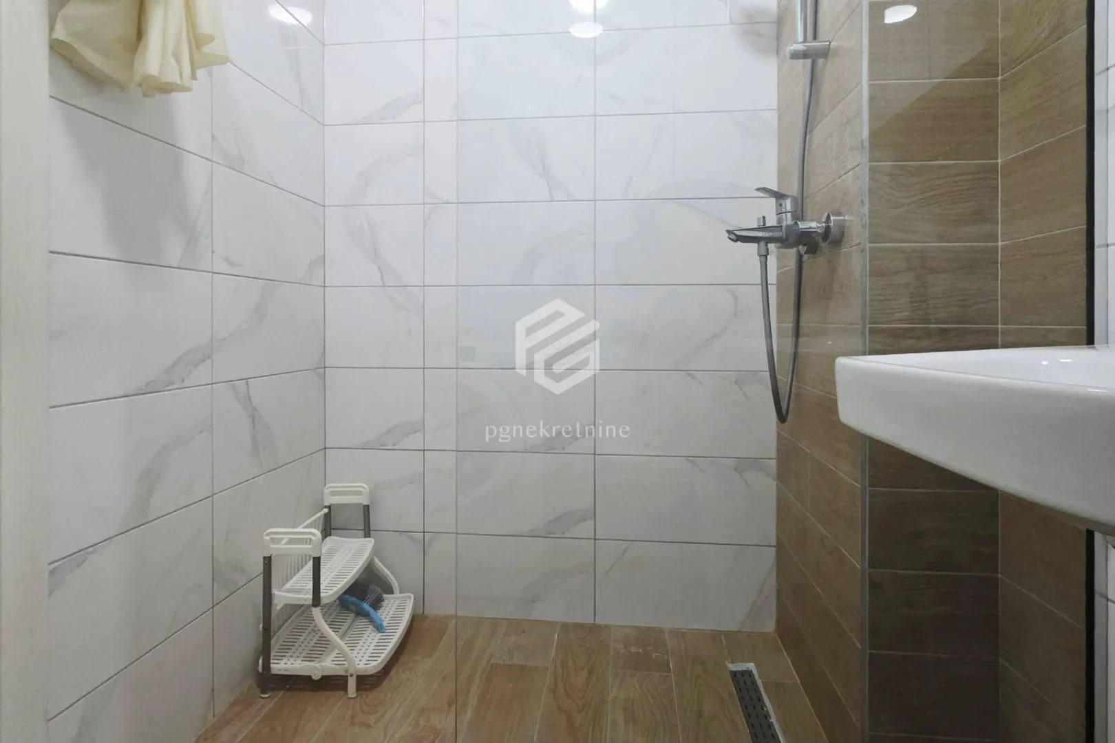 Rent, two bedroom apartment, 57m², Stari Aerodrom, Podgorica