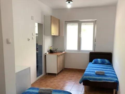 Sale, house, 450m², Šušanj, Bar - image 9