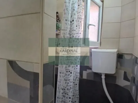 Prodaja, kuća, 226m², Tavrića obori, Jagodina - image 38