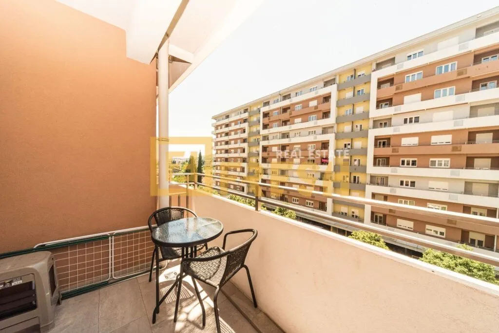 Izdavanje, dvosoban stan, 70m², City Kvart, Podgorica