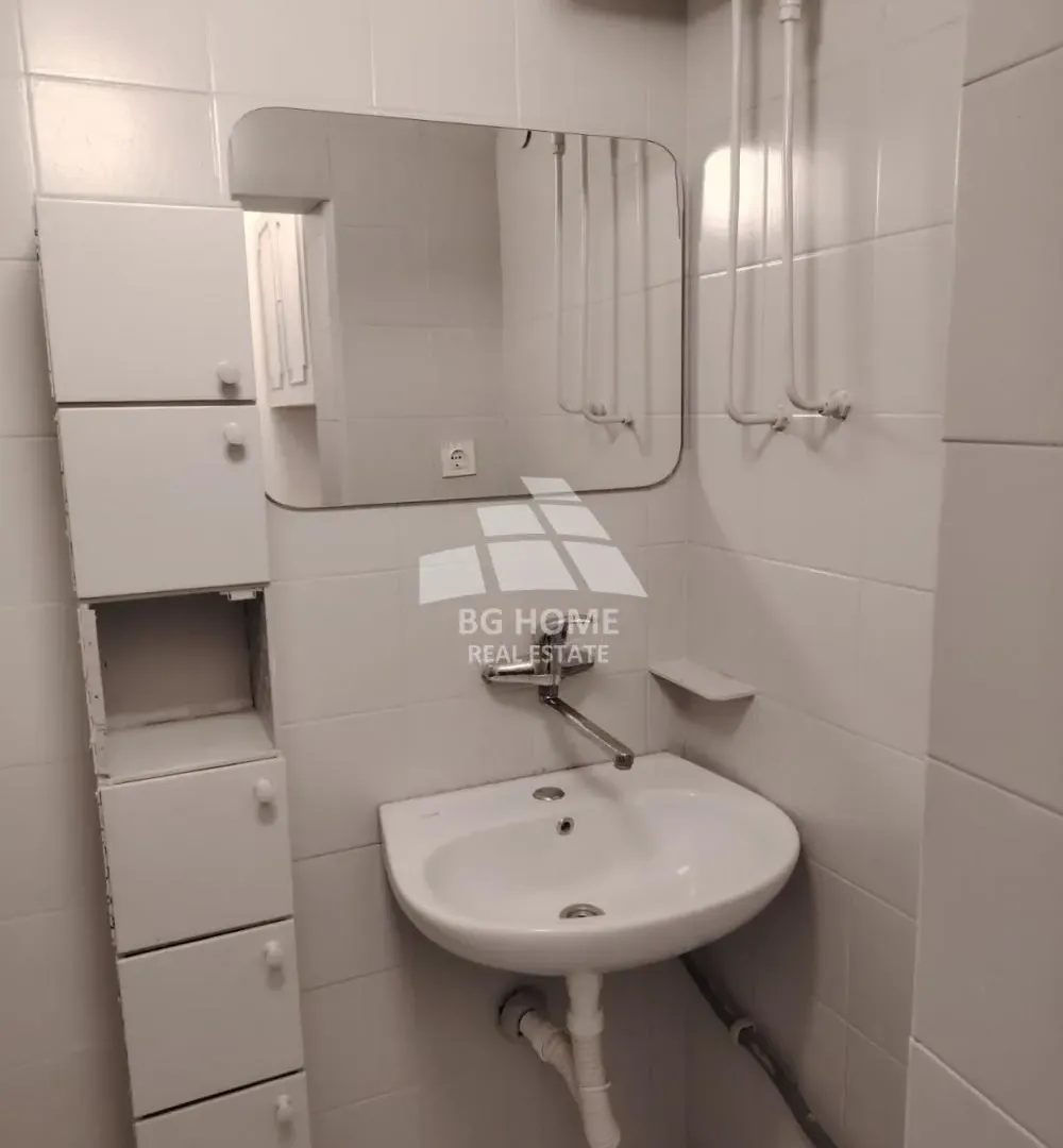 Izdavanje, dvosoban stan, 50m², Skadarlija, Beograd
