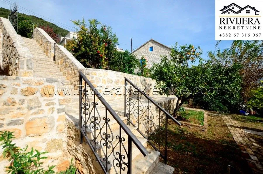 Prodaja, kuća, 106m², Đenovići, Herceg Novi