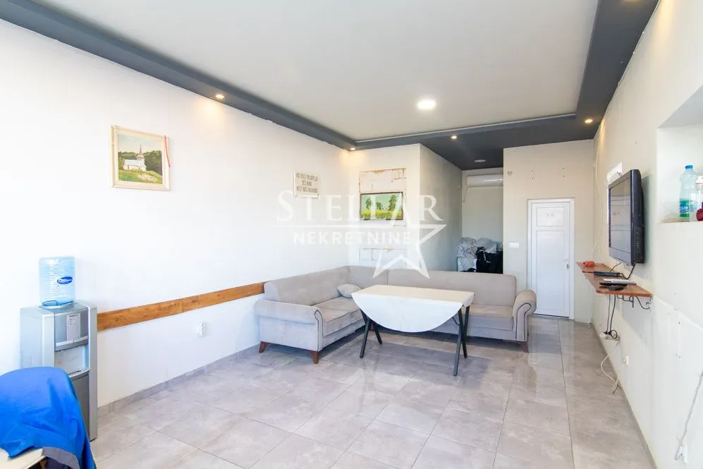 Izdavanje, poslovni prostor, 31m², Stari Aerodrom, Podgorica