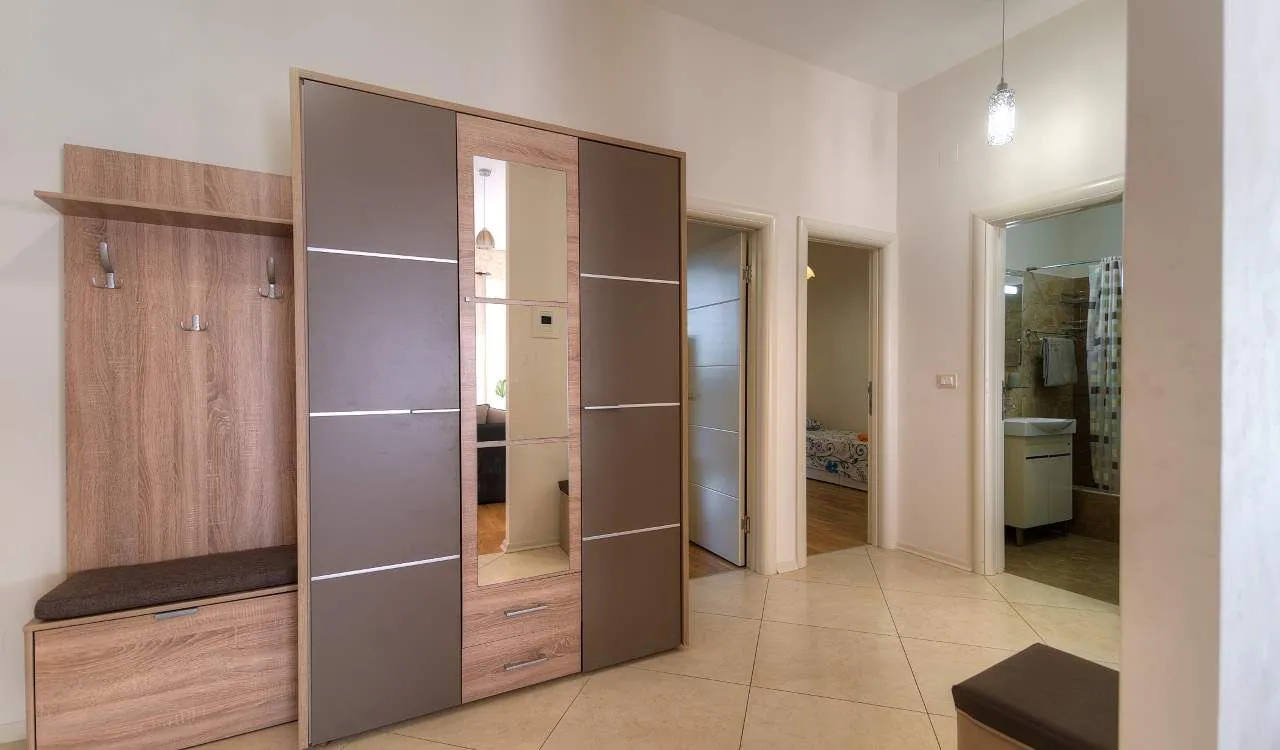 Prodaja, trosoban stan, 189m², Zavala, Budva