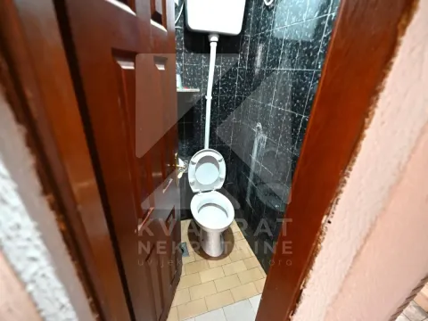 Sale, house, 370m², Stari Aerodrom, Podgorica - image 33