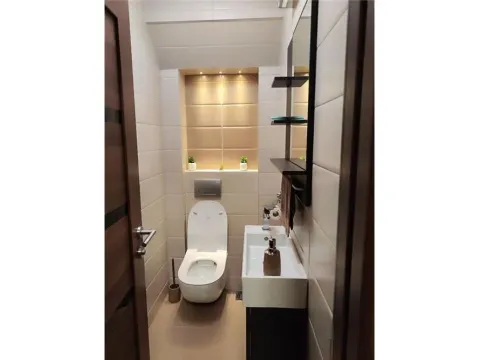 Izdavanje, dvosoban stan, 82m², Centar, Niš - image 6