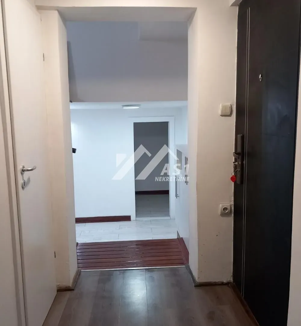 Prodaja, dvosoban stan, 50m², Stari Majur, Petrovaradin