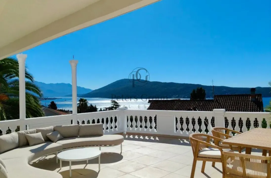 Sale, house, 294m², Stari Grad, Herceg Novi