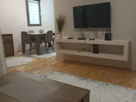 Izdavanje, dvosoban stan, Blok 5, Podgorica - image 9