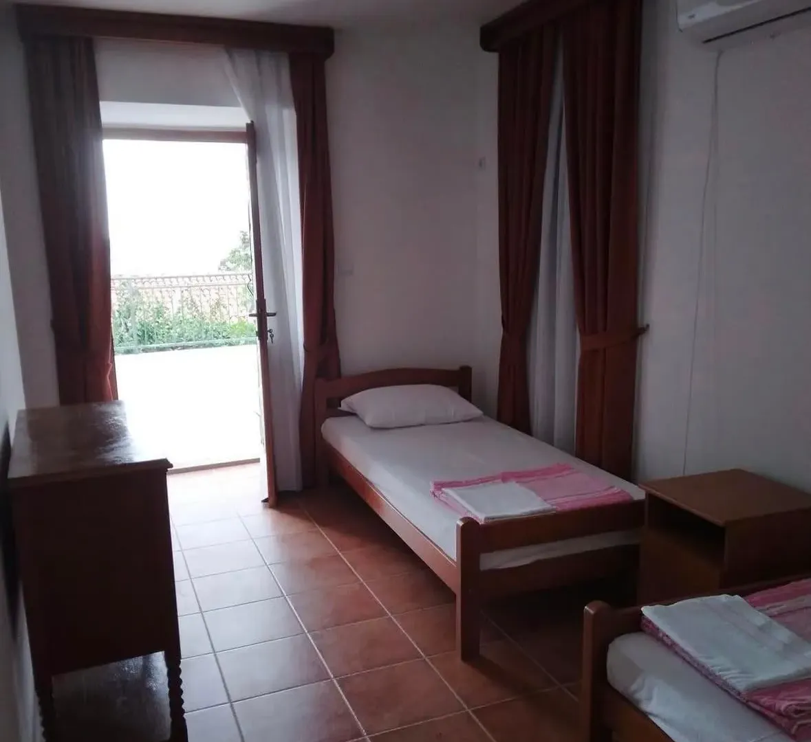 Rent, house, 70m², Pržno, Budva