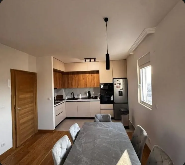 Prodaja, dvosoban stan, 72m², New City, Podgorica