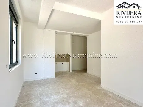 Prodaja, jednosoban stan, 49m², Dobrota, Kotor - image 7