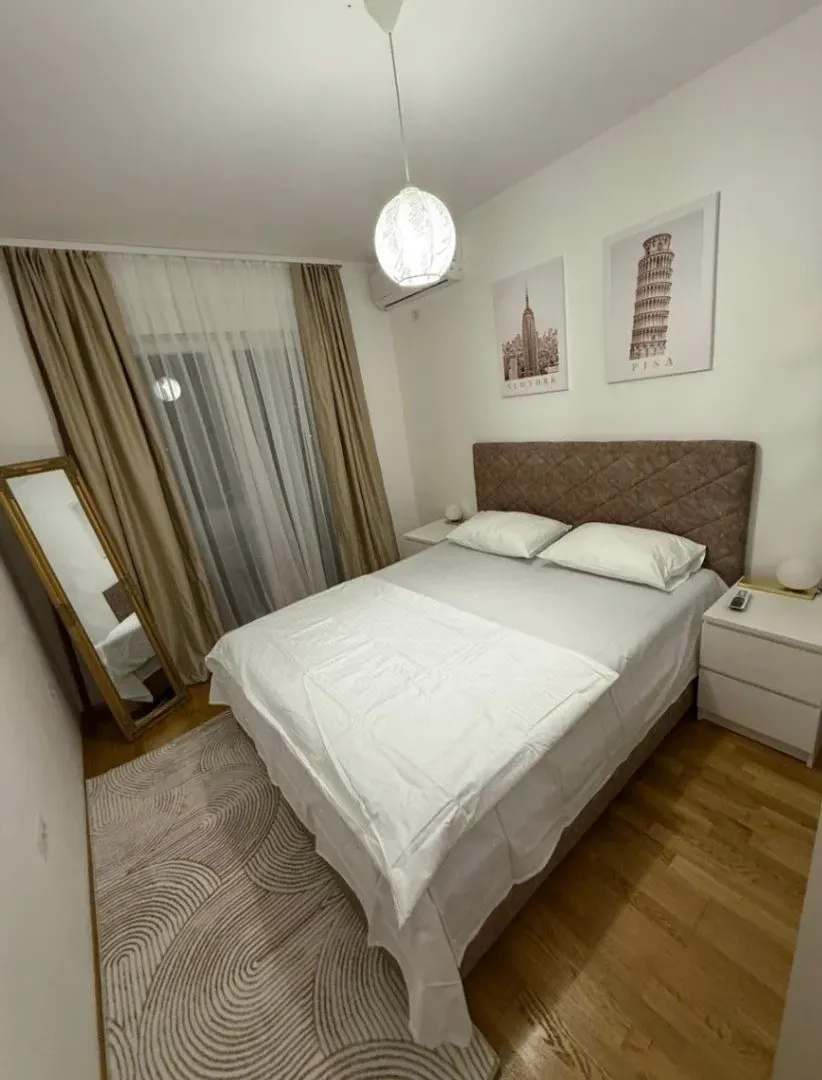 Izdavanje, jednosoban stan, 47m², Stari Aerodrom, Podgorica