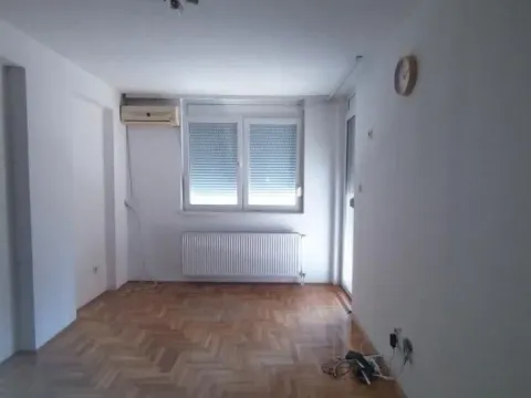 Izdavanje, dvosoban stan, 45m², Grbavica, Novi Sad Sve Podlokacije - image 2