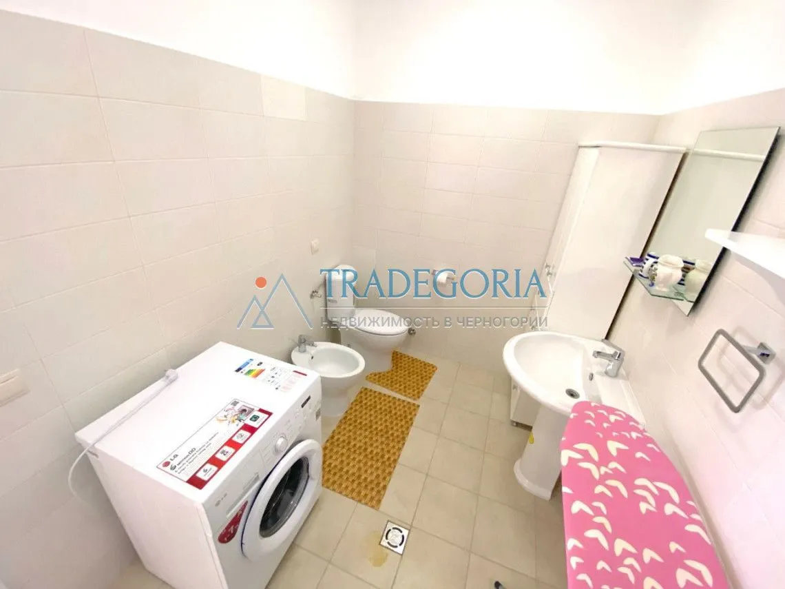 Prodaja, trosoban stan, 200m², Reževići, Budva