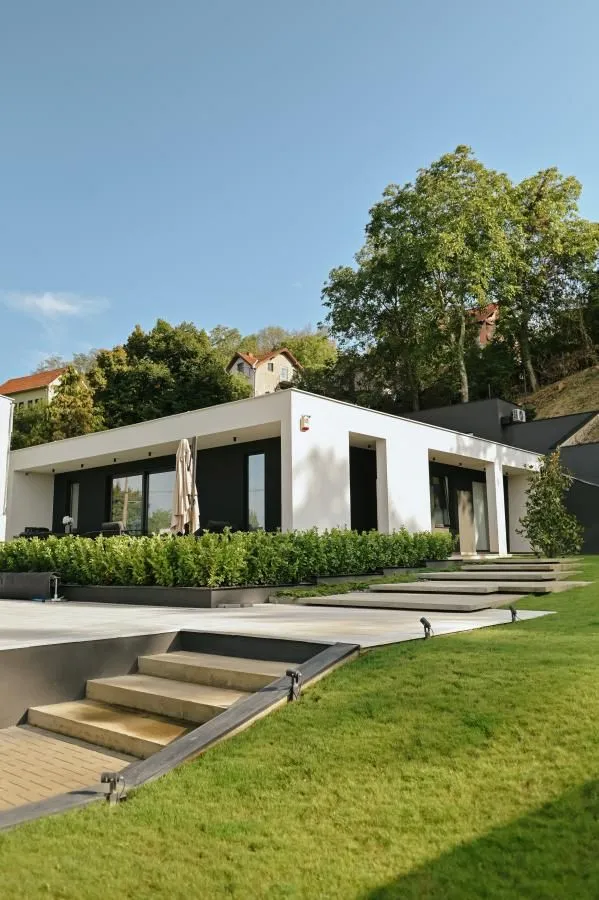 Sale, house, 253m², Beočić, Rekovac