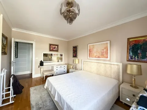 Prodaja, dvosoban stan, 120m², City Kvart, Podgorica - image 6