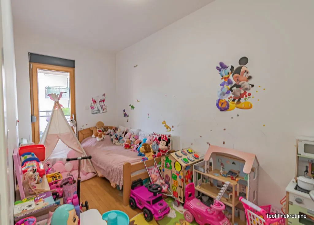 Sale, three bedroom apartment, 75m², Zemun Sve Podlokacije, Beograd