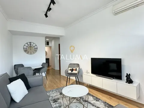 Izdavanje, jednosoban stan, 53m², Centar, Podgorica - image 2