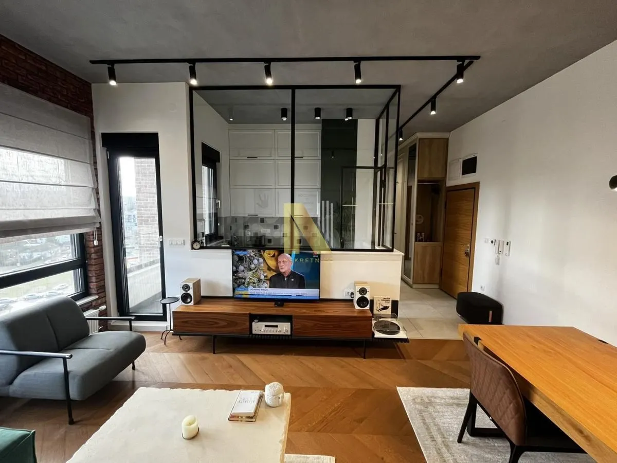 Prodaja, trosoban stan, 63m², Adamovićevo Naselje, Novi Sad Sve Podlokacije
