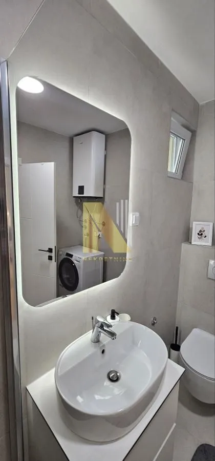 Izdavanje, jednosoban stan, 38m², Podbara, Novi Sad Sve Podlokacije