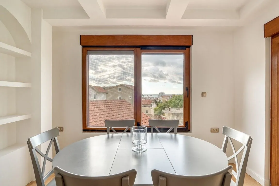Sale, two bedroom apartment, 89m², Lazi, Budva