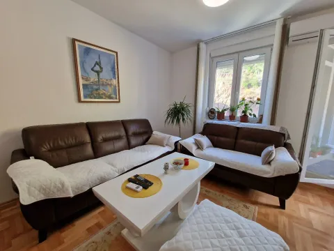 Rent, two bedroom apartment, 72m², Budva, Crna Gora - image 3