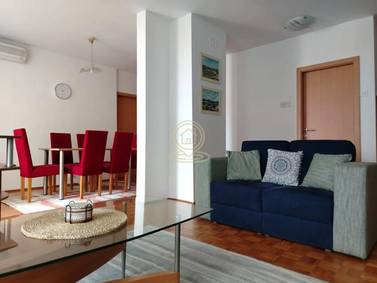 Rent, two bedroom apartment, 66m², Stari Grad, Beograd