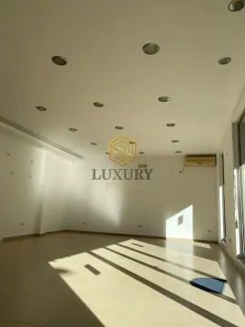 Rent, three bedroom apartment, 145m², City Kvart, Podgorica - image 7