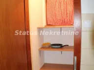 Izdavanje, trosoban stan, 70m², Stari grad, Novi Sad - image 11