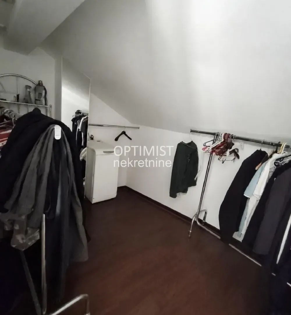Sale, four bedroom apartment, 115m², Voždovac Sve Podlokacije, Beograd
