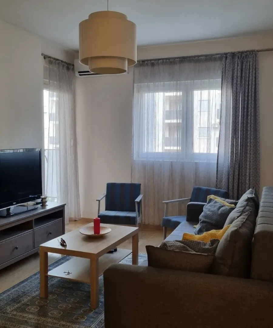 Izdavanje, jednosoban stan, 52m², City Kvart, Podgorica