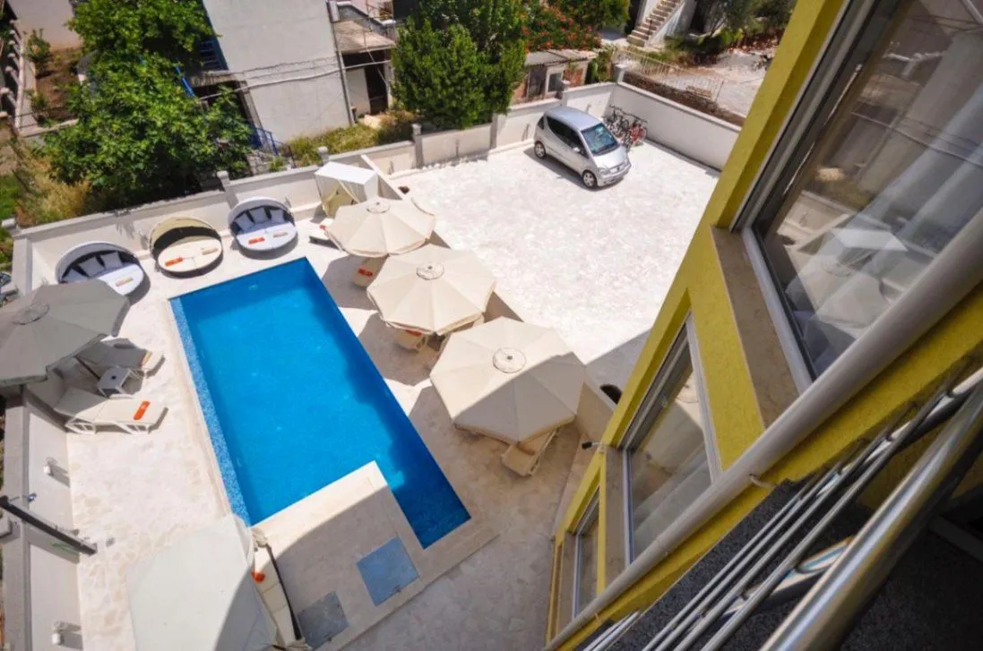 Prodaja, kuća, 450m², Bar, Crna Gora