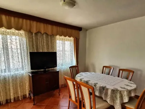 Izdavanje, kuća, 120m², Pržno, Budva - image 6