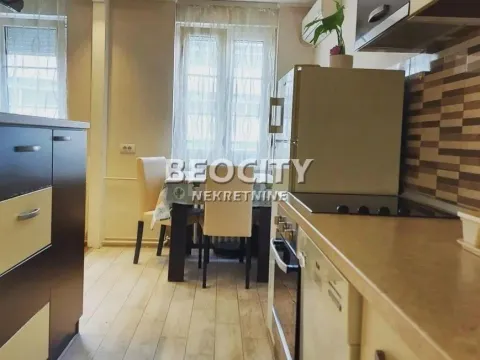 Izdavanje, dvosoban stan, 46m², Centar, Novi Sad - image 4