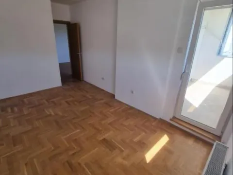 Izdavanje, jednosoban stan, 53m², Bulevar patrijarha Pavla, Novi Sad Sve Podlokacije - image 6