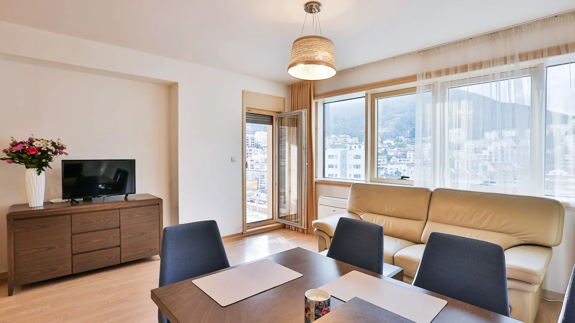 Rent, one bedroom apartment, 47m², Centar, Budva