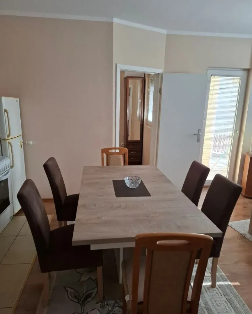 Rent, three bedroom apartment, 60m², Velji Vinogradi, Budva