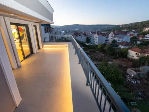 Izdavanje, stan, 163m², Preko Morače, Podgorica - image 2