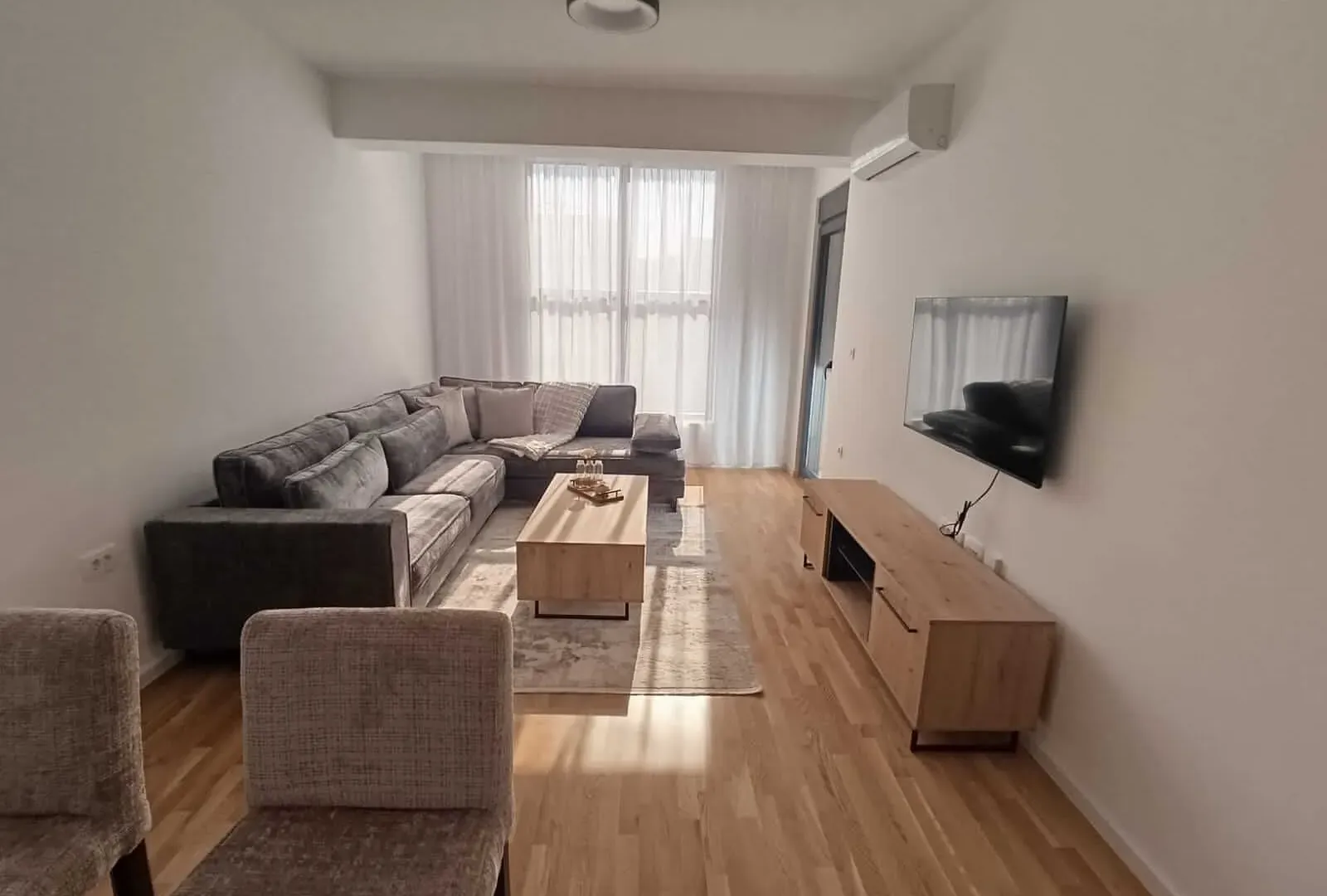 Rent, two bedroom apartment, 64m², Stari Aerodrom, Podgorica