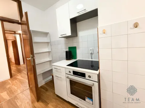 Izdavanje, trosoban stan, 95m², Tuški Put, Podgorica - image 7
