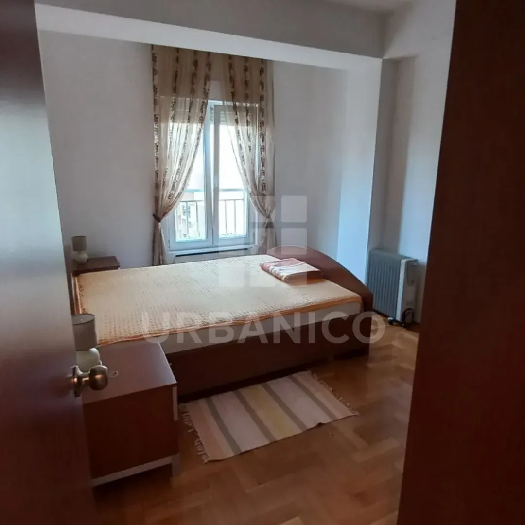 Izdavanje, dvosoban stan, 62m², Blok 9, Podgorica