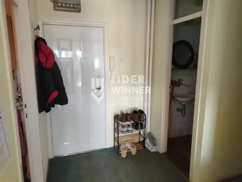 Prodaja, trosoban stan, 75m², Borča 1, Borča Sve Podlokacije - image 6