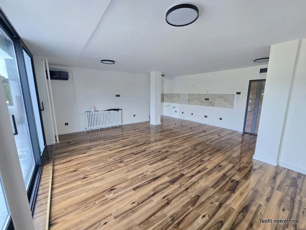 Prodaja, trosoban stan, 80m², Novi Beograd Blok 28, Novi Beograd Sve Podlokacije