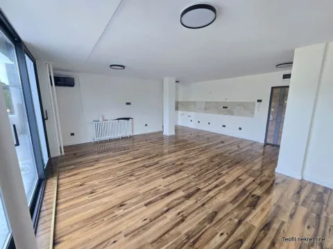 Prodaja, trosoban stan, 80m², Novi Beograd Blok 28, Novi Beograd Sve Podlokacije - image 3